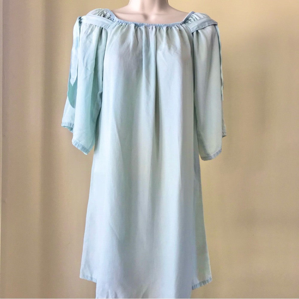 Cupcakes & Cashmere Blue Dora Shift Dress Size S